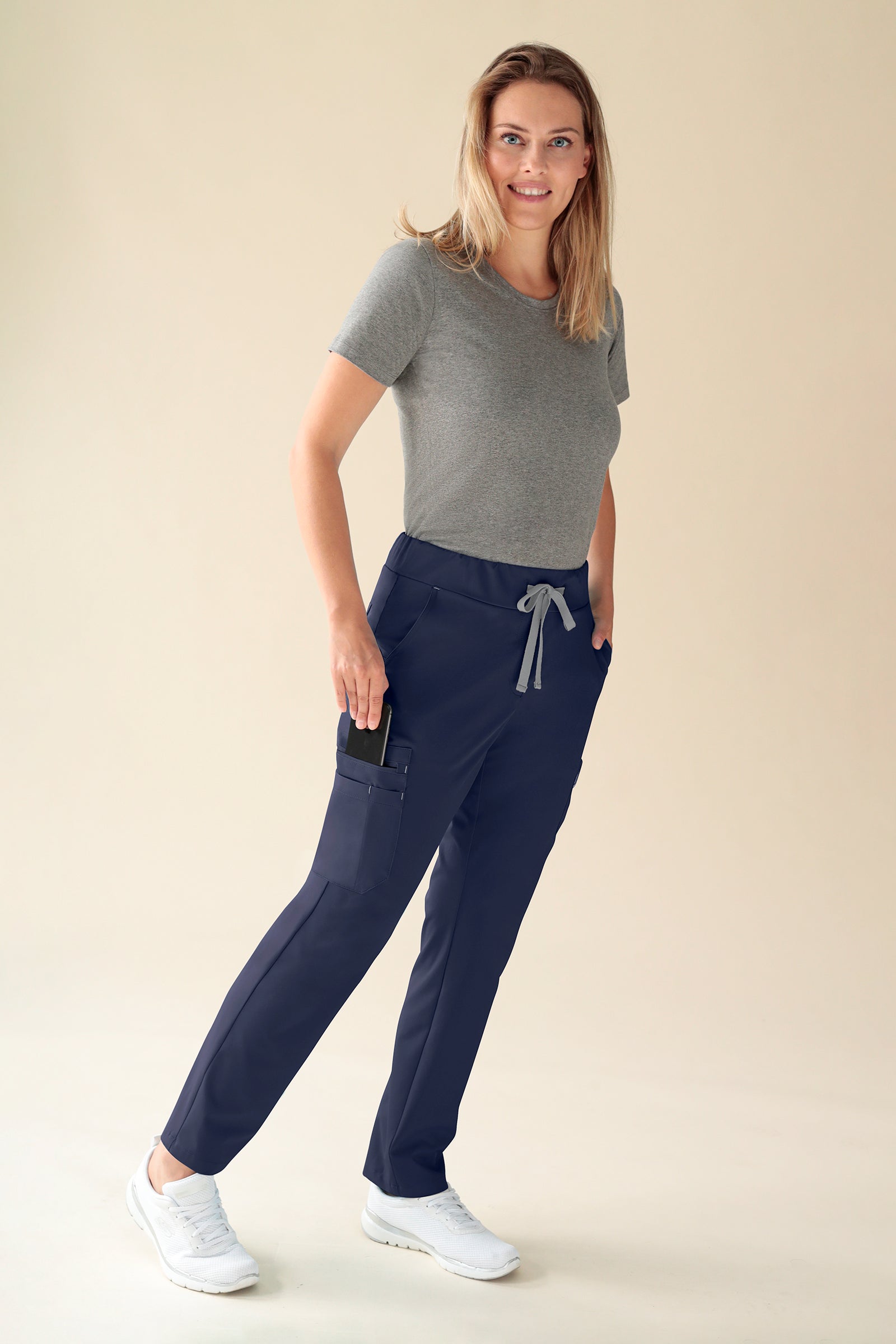 KAERE Hose Damen - gerader Saum Kurzgr. mit Beintaschen navy, Vorderansicht