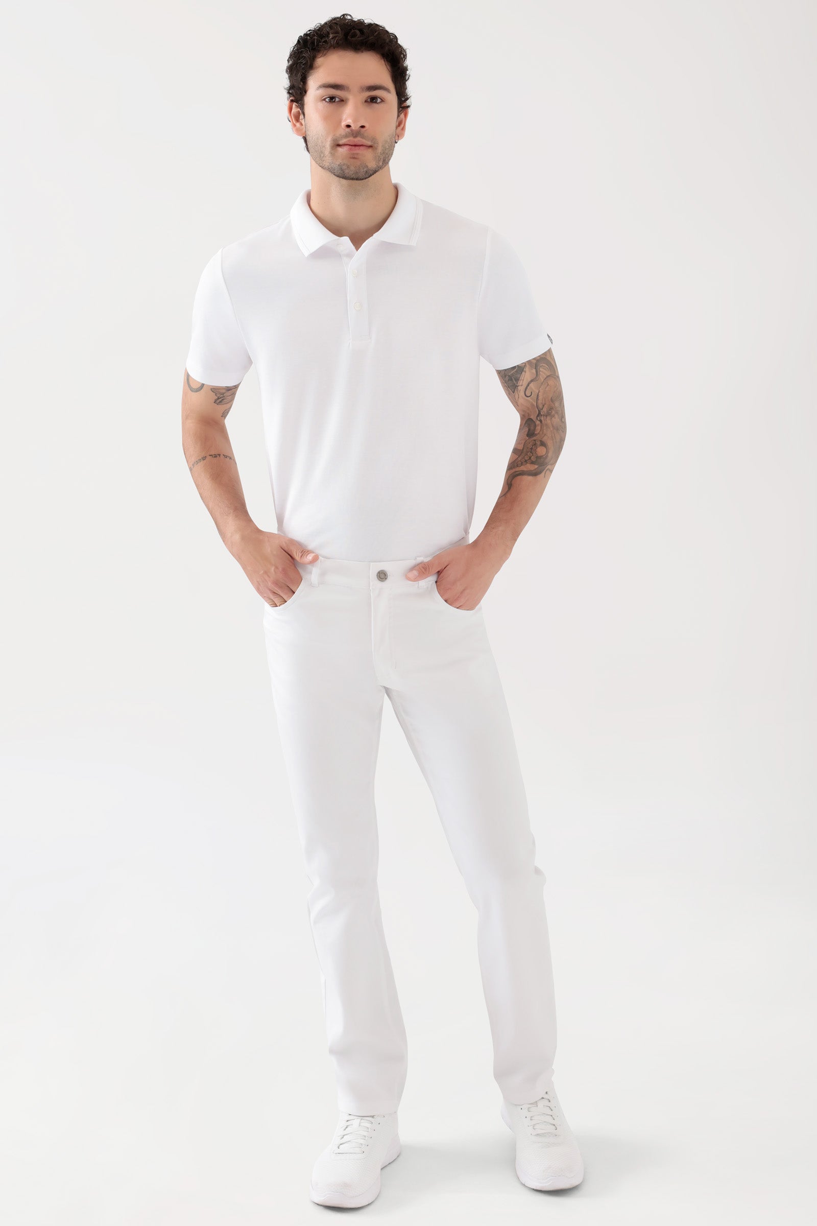 COMFY FLEX 5-Pocket Hose Herren - gerades Bein weiß, Vorderansicht Das Model ist 188 cm groß und trägt Größe 48
