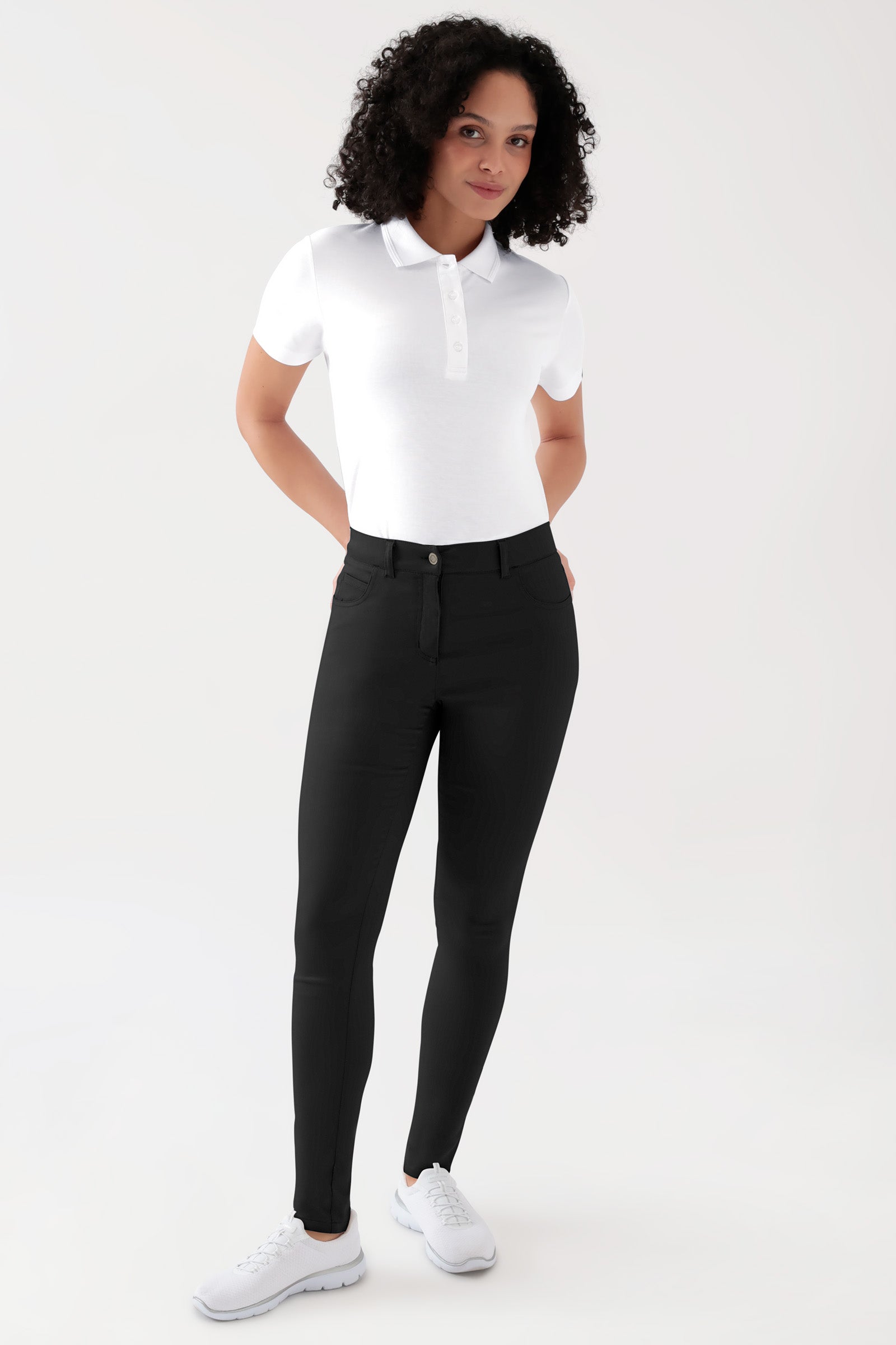 COMFY FLEX 5-Pocket Hose Damen - schlankes Bein schwarz, Vorderansicht Das Model ist 176 cm groß und trägt Größe 36
