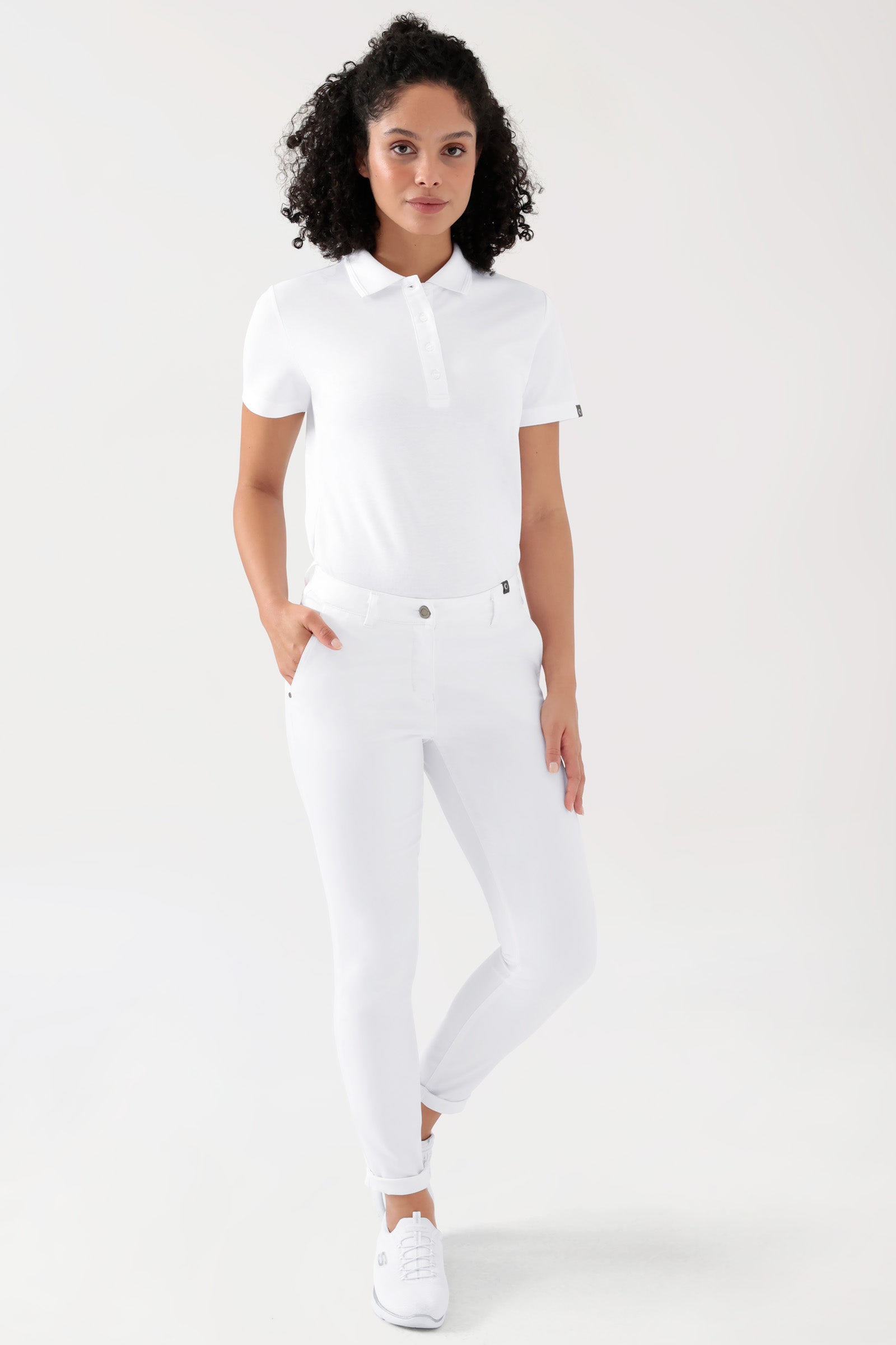COMFY FLEX Hose Damen - Chino Style weiß, Vorderansicht Das Model ist 176 cm groß und trägt Größe 36