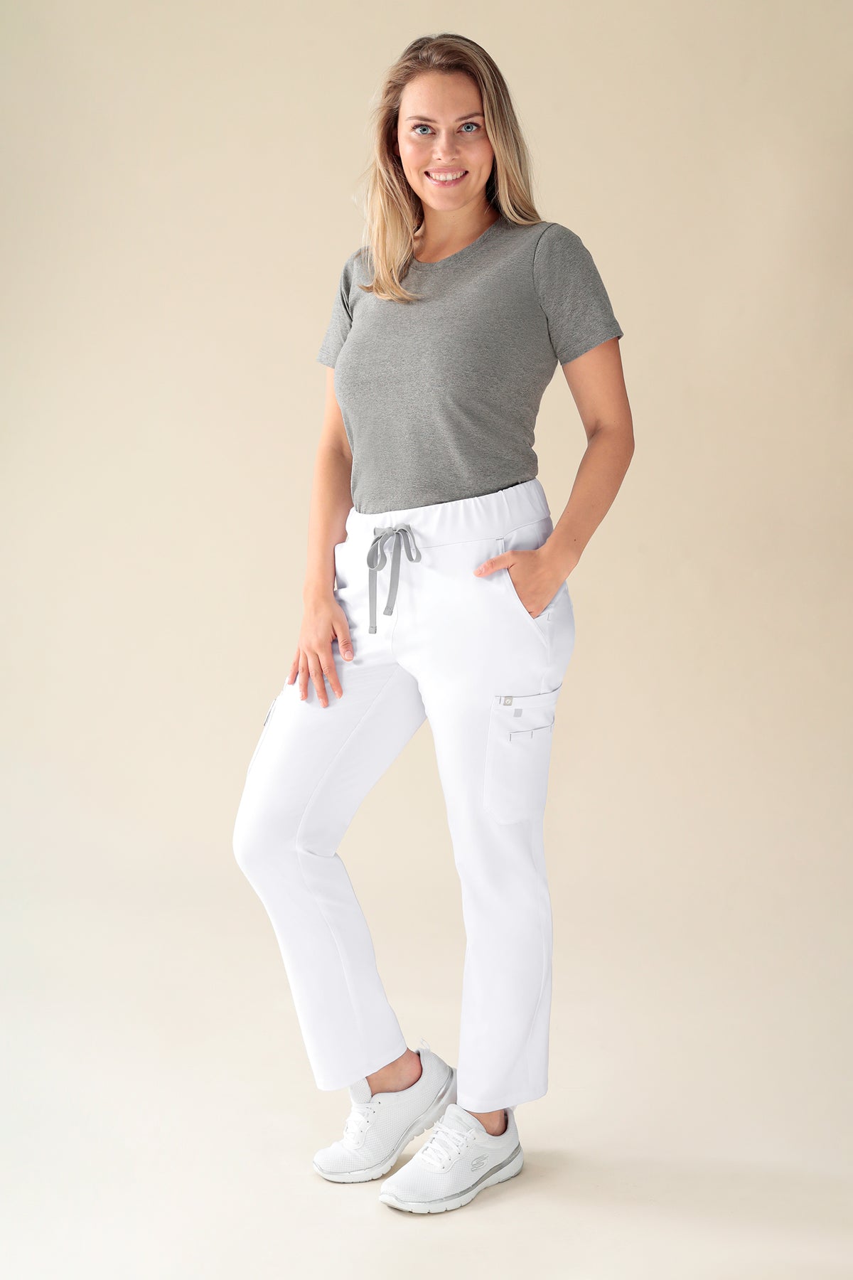KAERE Hose Damen - gerader Saum Kurzgr. mit Beintaschen weiß
