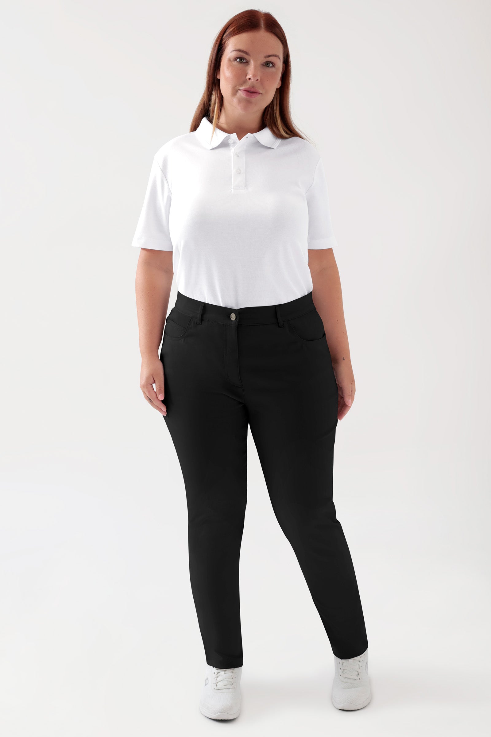 COMFY FLEX 5-Pocket Hose Damen - schlankes Bein schwarz, Vorderansicht Das Model ist 173 cm groß und trägt Größe 46